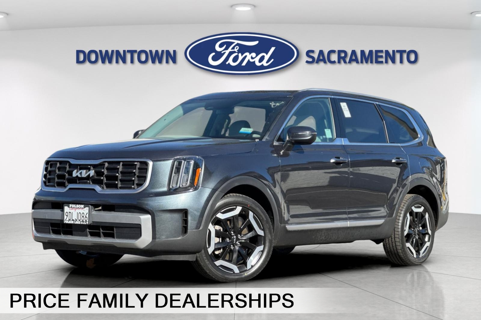 2023 Kia Telluride S's photo