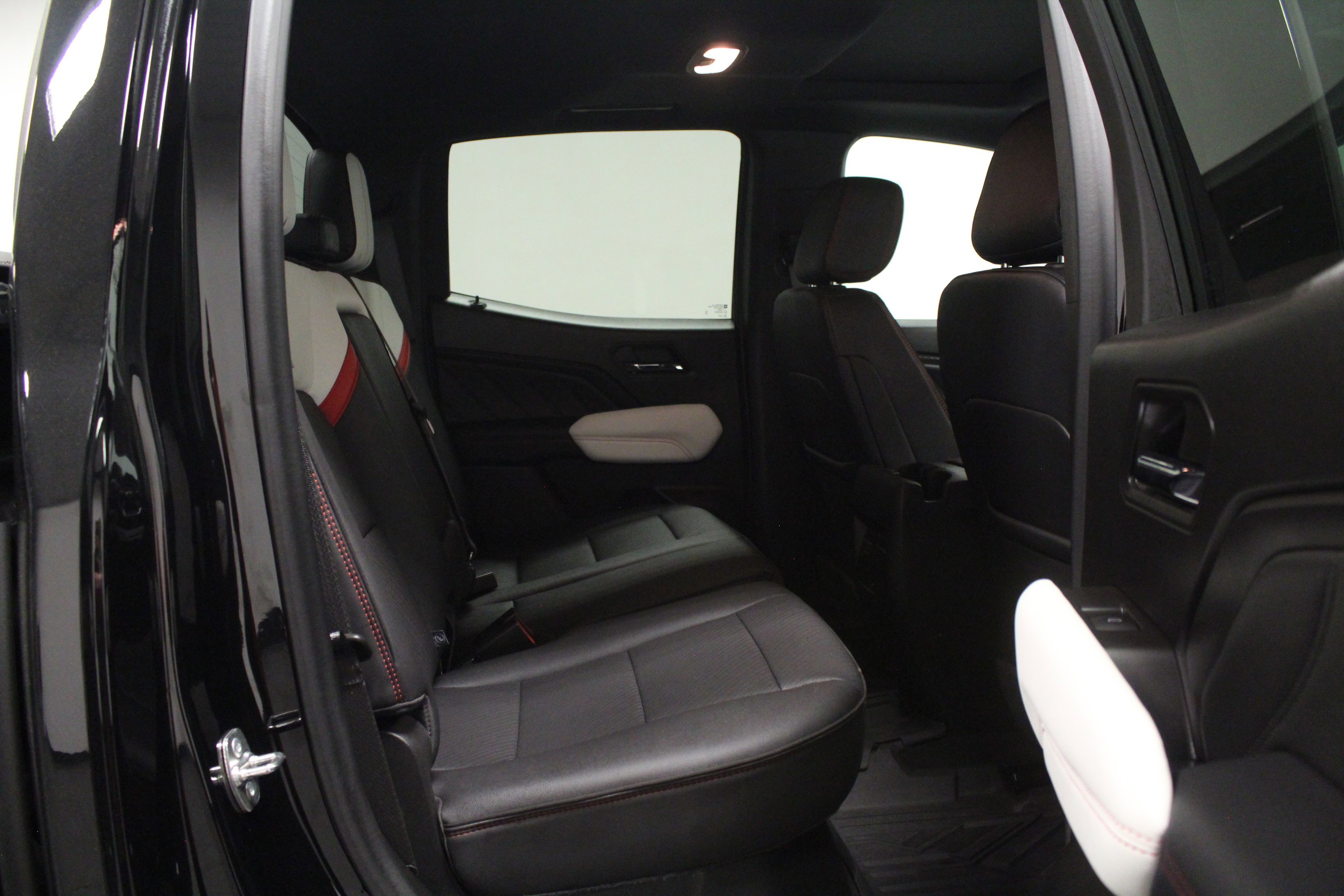 2024 Gmc Canyon AT4X photo 14
