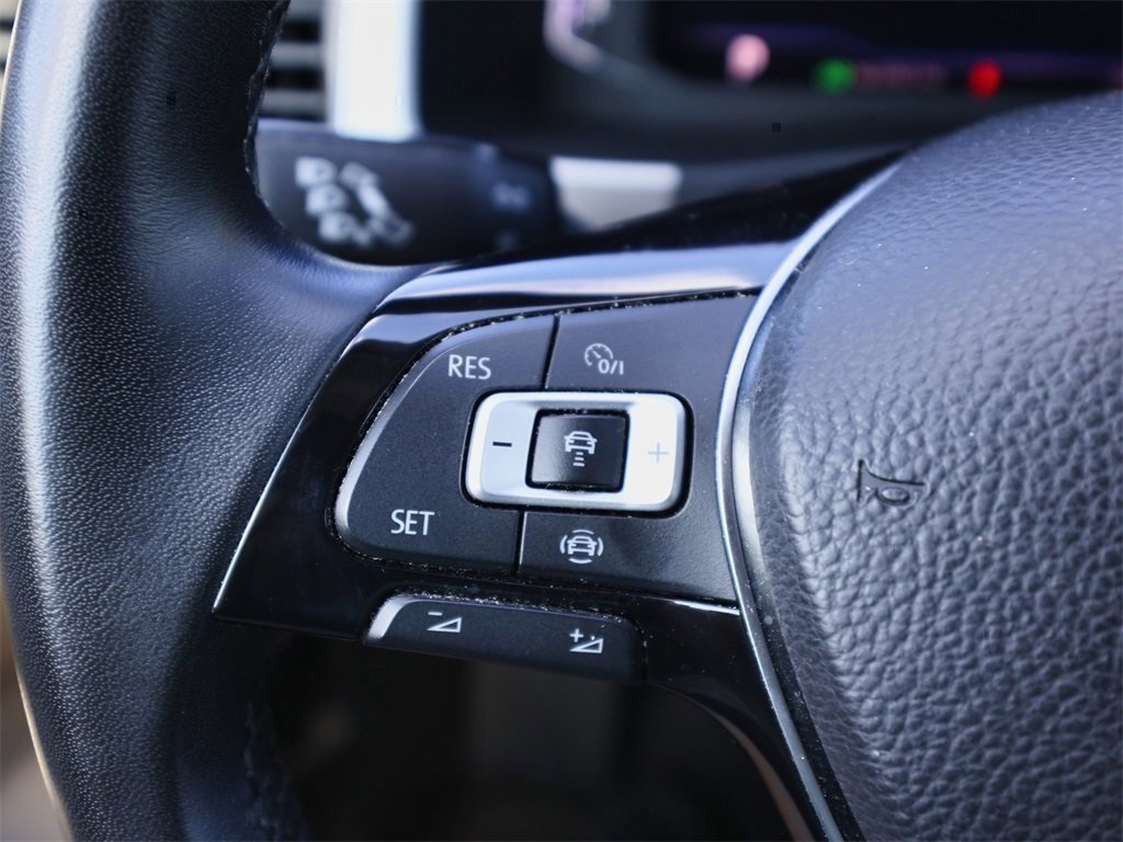 2019 Volkswagen Atlas V6 SEL R-Line photo 24
