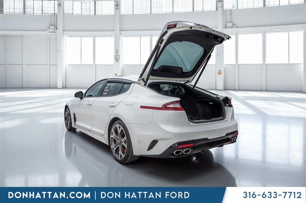 2020 Kia Stinger GT2 photo 29