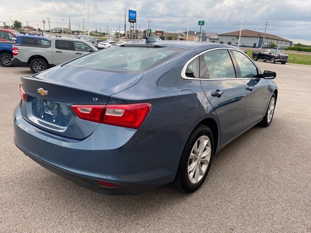 2024 Chevrolet Malibu 1LT photo 4