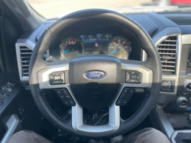 2015 Ford F-150 Lariat photo 20