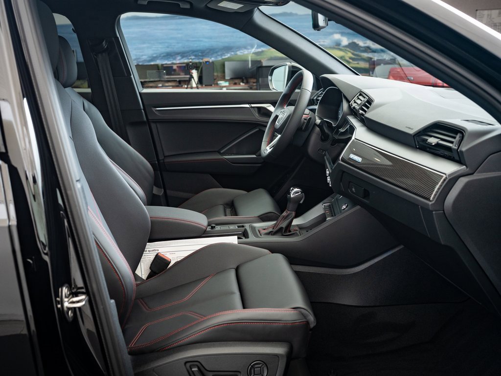 2025 Audi Q3 45 TFSI S line Premium Plus photo 21