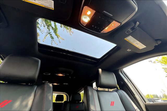 2025 Dodge Durango R/T Plus photo 25