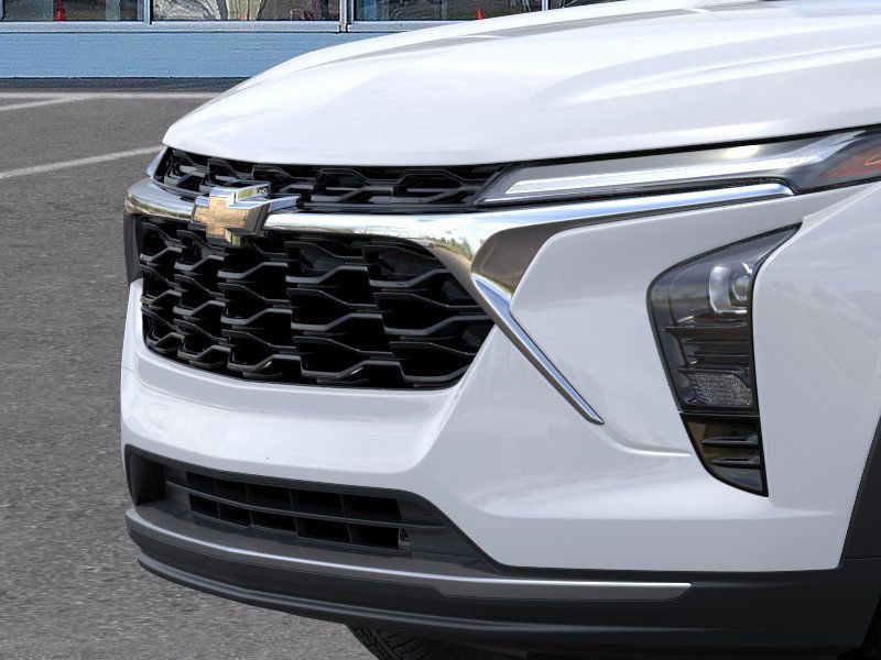 2025 Chevrolet Trax LT photo 12