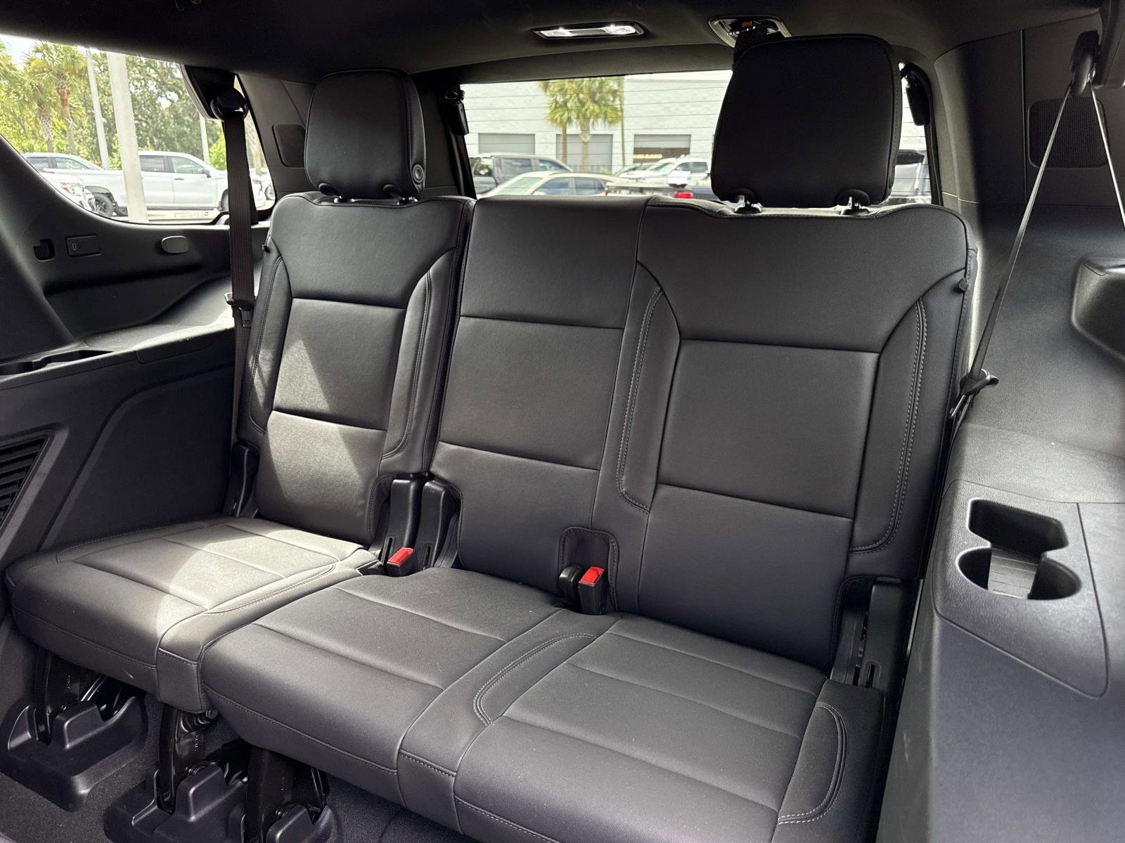2025 Chevrolet Tahoe Z71 photo 10