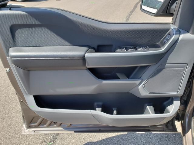 2023 Ford F-150 XLT photo 10