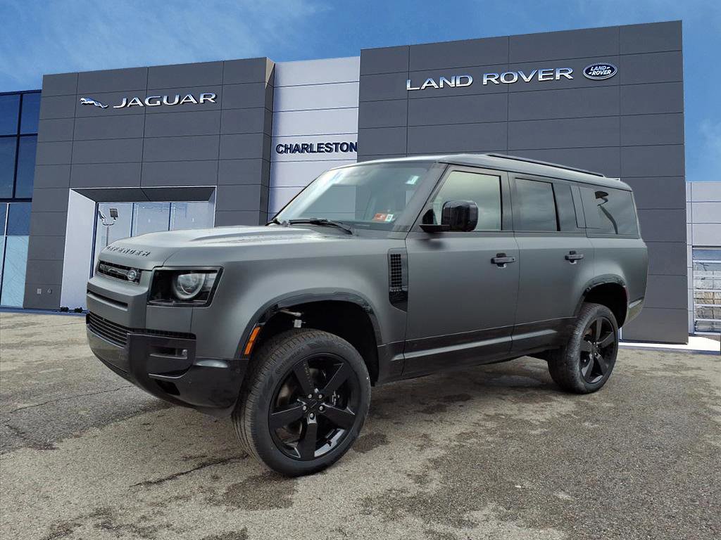 2026 Land Rover Defender V8's photo