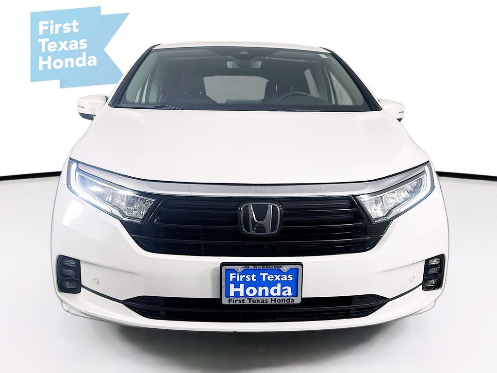 2023 Honda Odyssey Touring photo 2