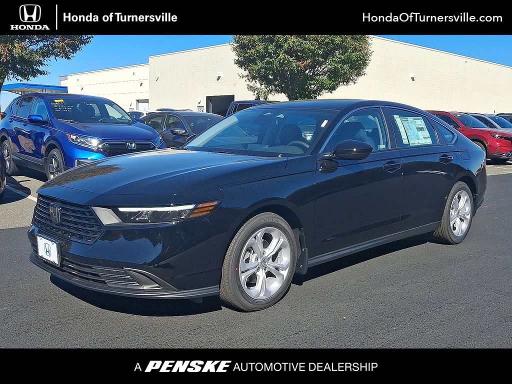 2025 Honda Accord LX's photo