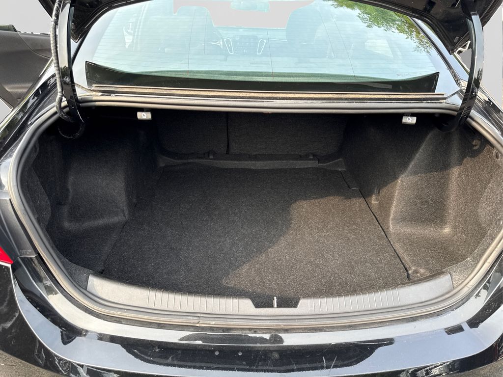 2024 Chevrolet Malibu 1LT photo 6
