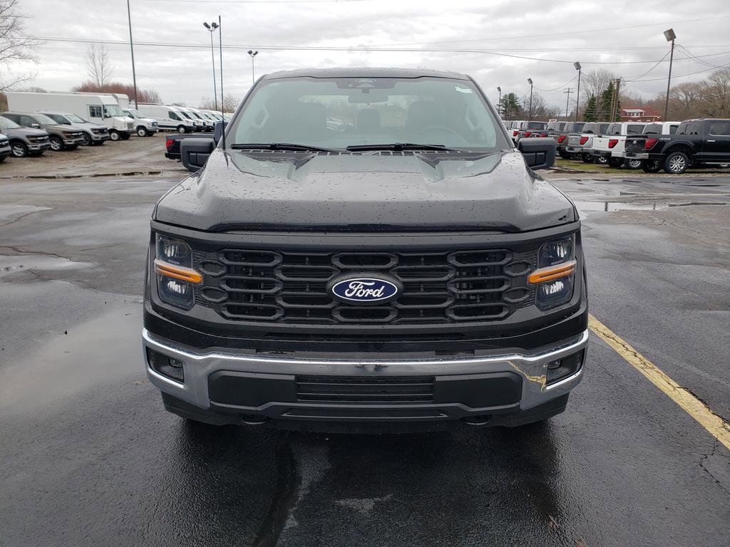 2025 Ford F-150 XL photo 4