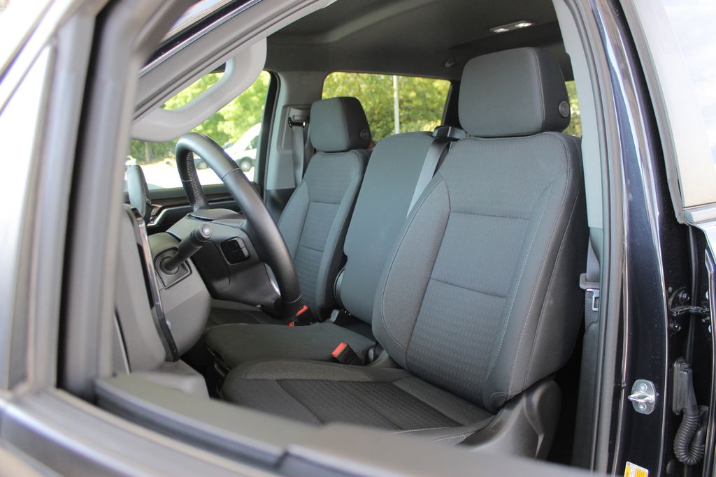 2023 Chevrolet Silverado 1500 RST photo 22