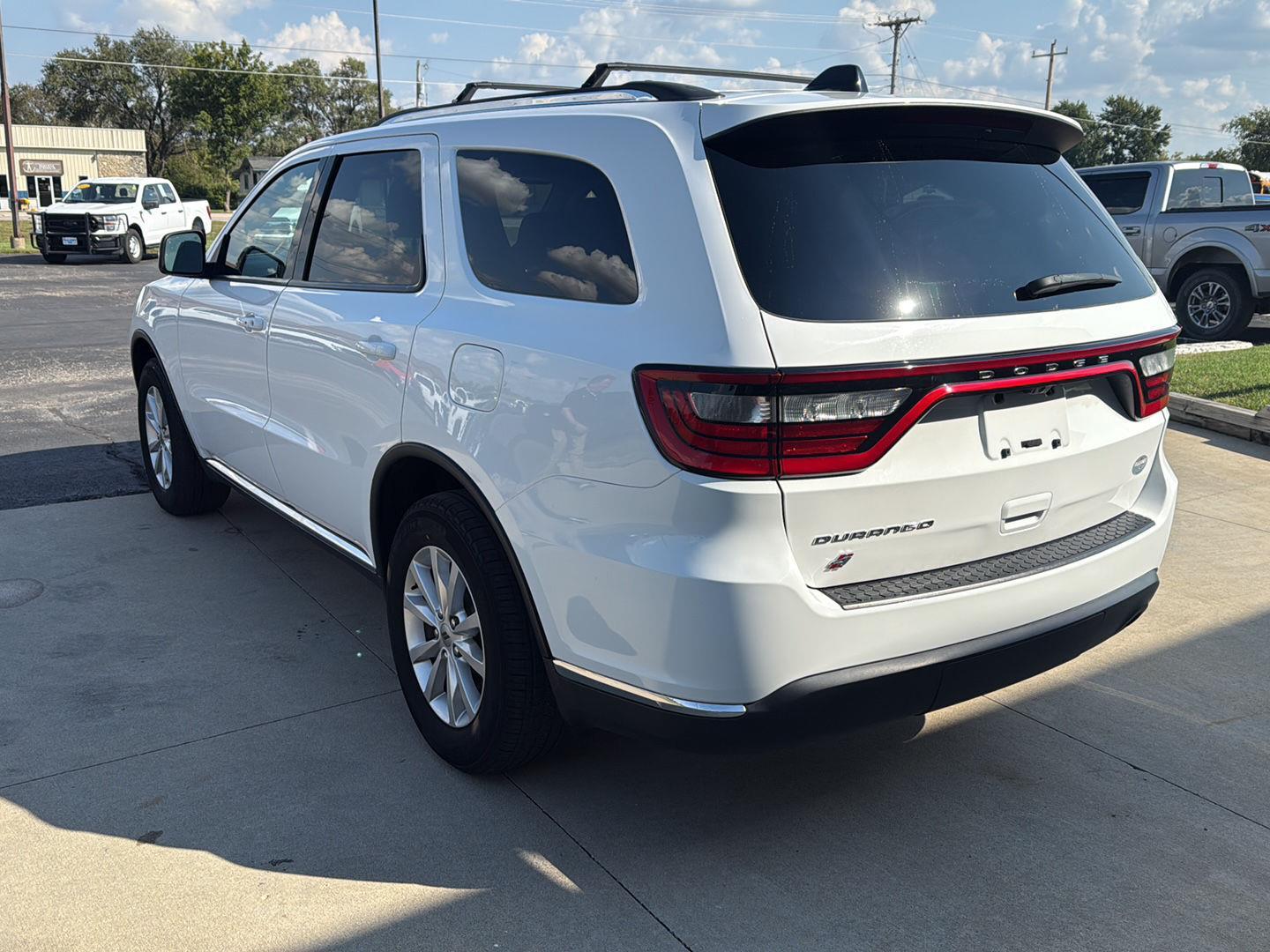 2023 Dodge Durango SXT photo 4