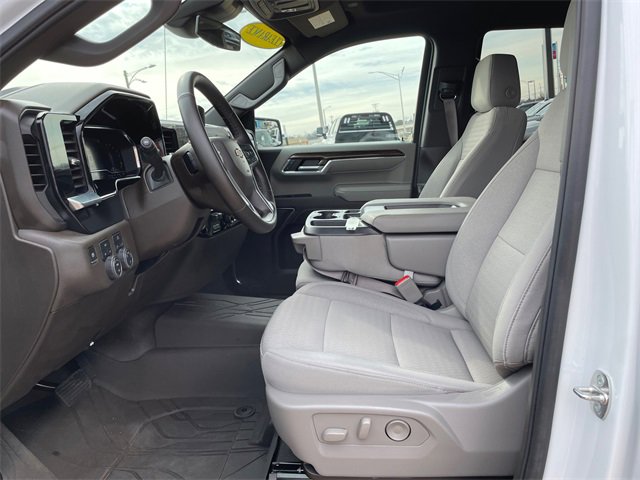 2024 Chevrolet Silverado 1500 LT photo 13
