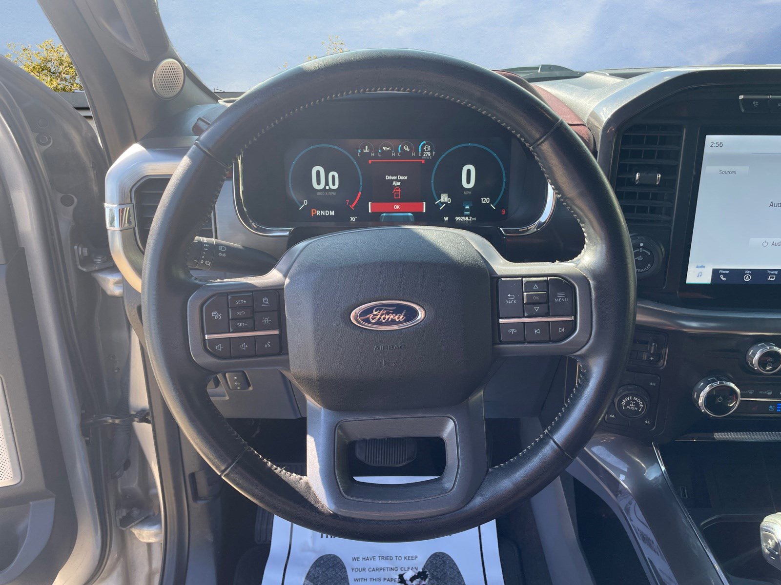 2023 Ford F-150 Lariat photo 13