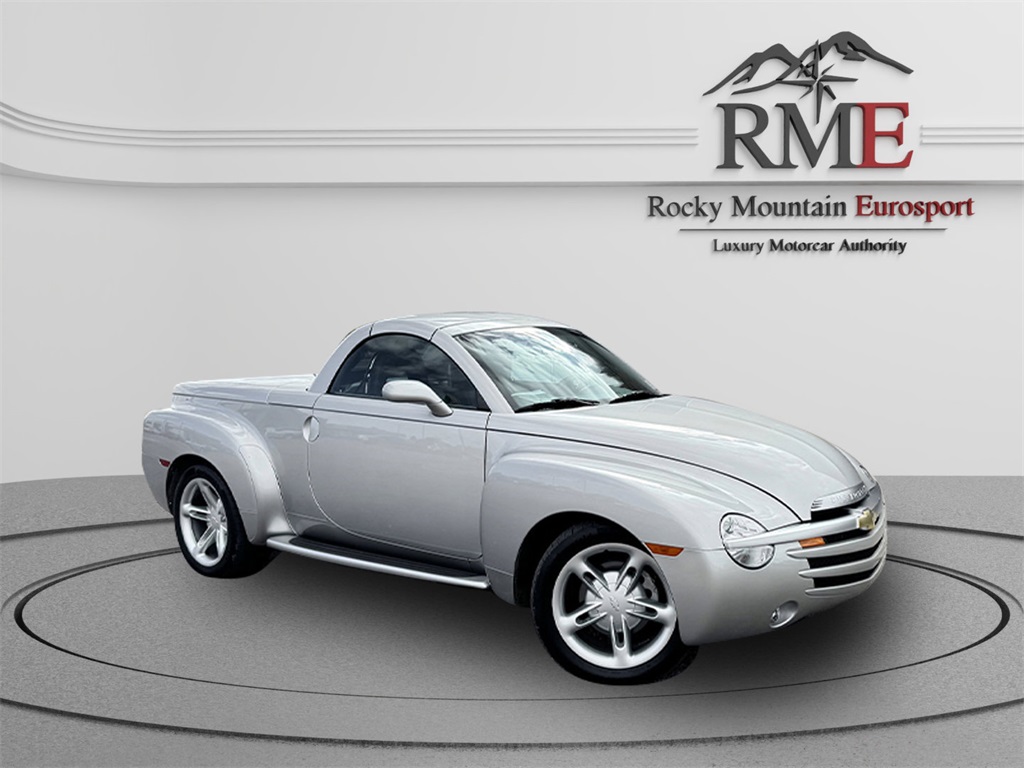 2004 Chevrolet SSR LS's photo