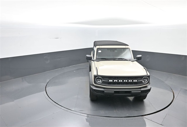 2025 Ford Bronco Base photo 14