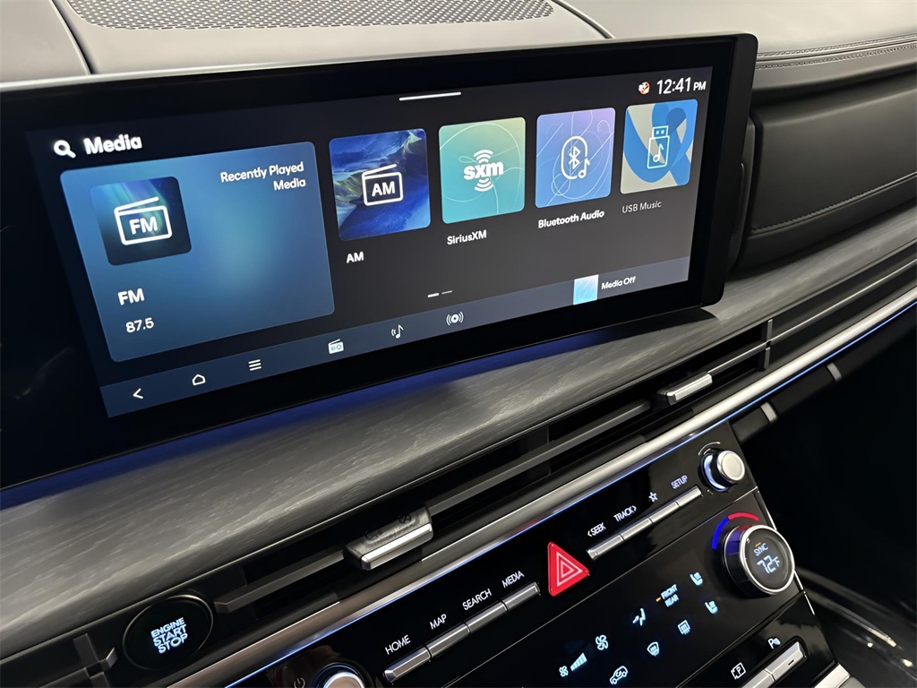 2025 Hyundai Santa Fe Limited photo 15