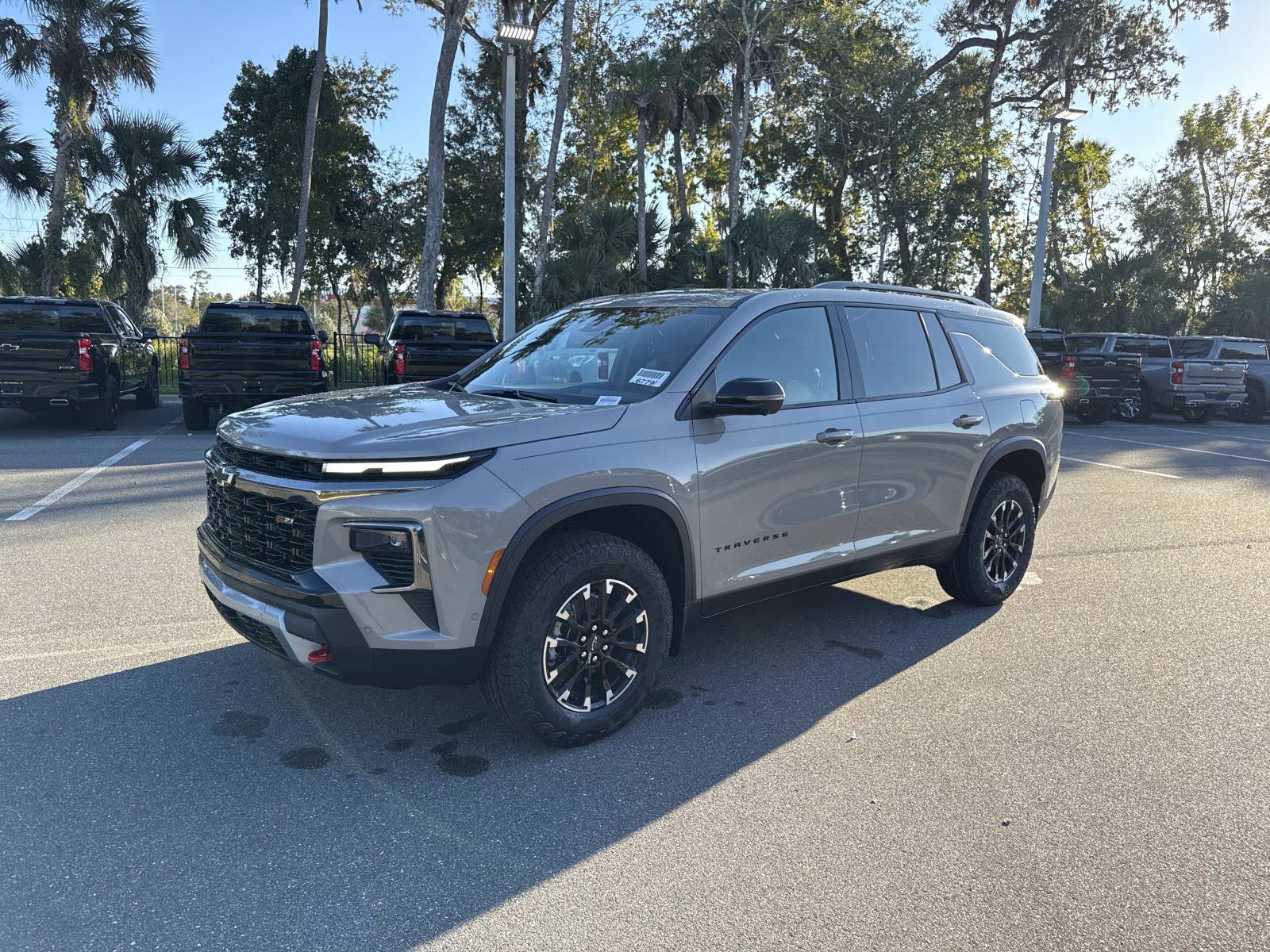 2026 Chevrolet Traverse Z71 photo 3