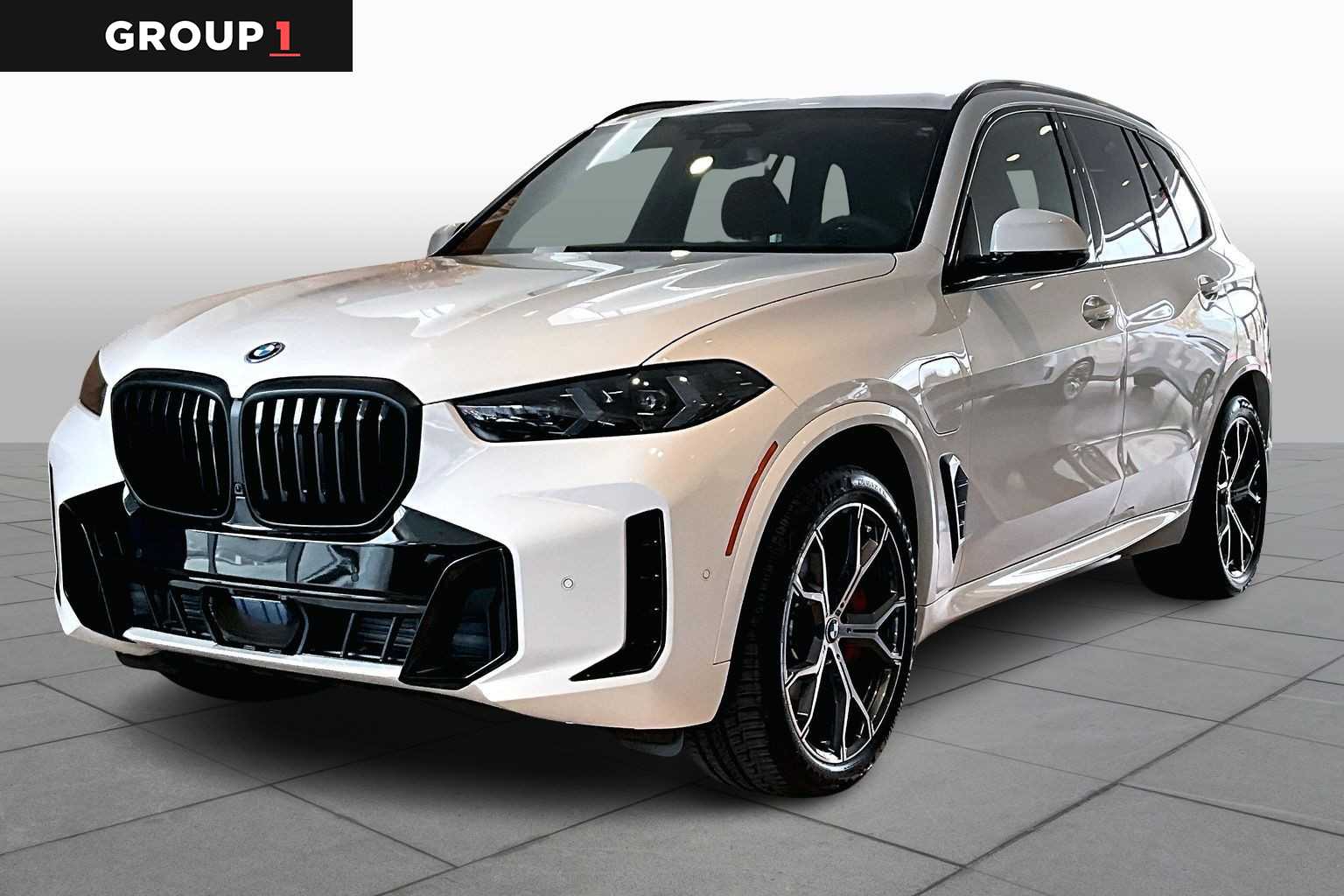 2026 BMW X5 50e's photo