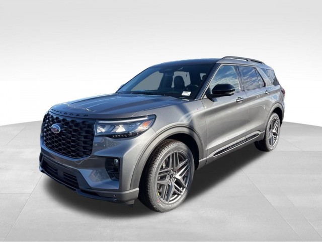 2026 Ford Explorer ST-LINE's photo