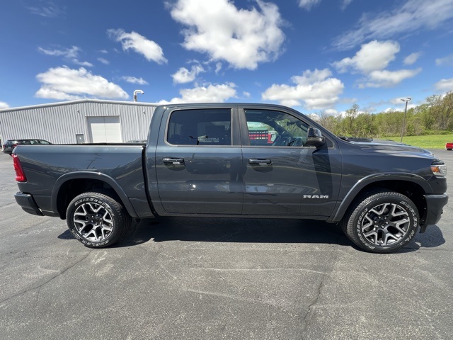 2025 Ram 1500 Laramie photo 2