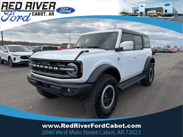 2025 Ford Bronco Outer Banks's photo