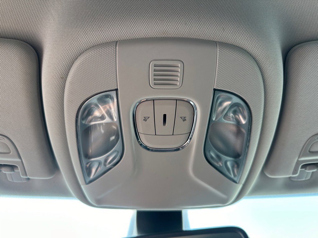 2021 Jeep Compass Latitude photo 26