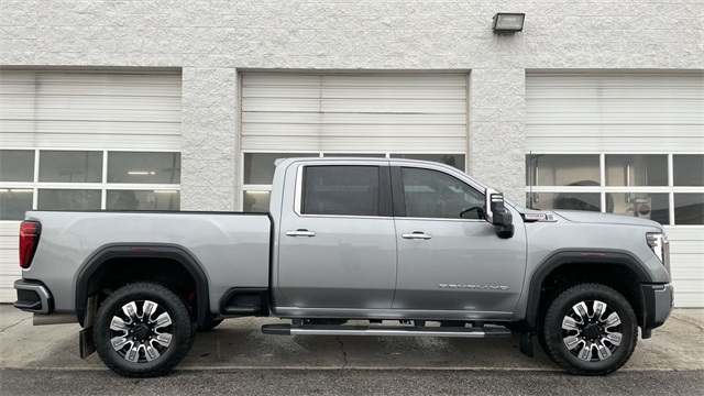 2025 GMC Sierra 3500HD Denali's photo