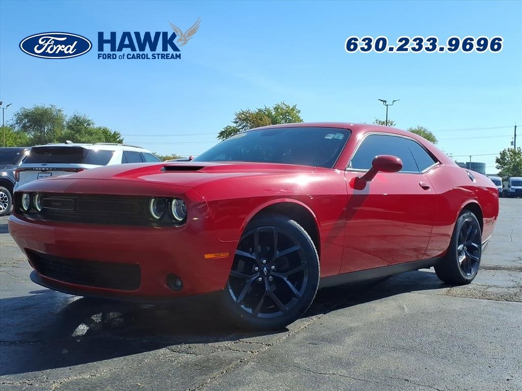 2019 Dodge Challenger SXT photo 3