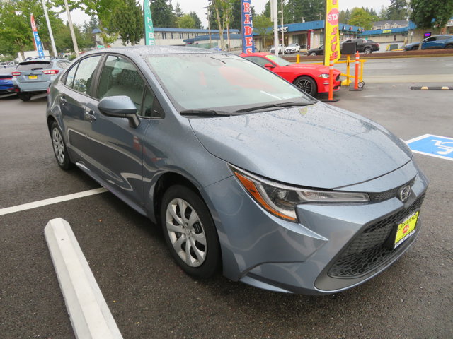 2022 Toyota Corolla LE photo 6