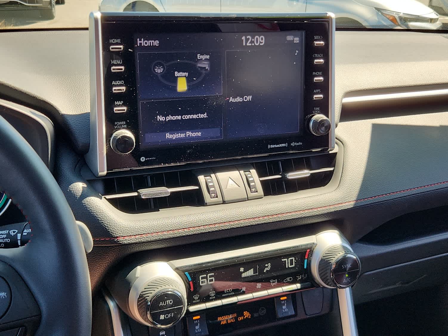 2022 Toyota RAV4 Prime XSE photo 10