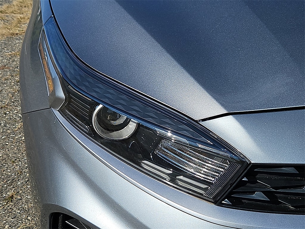 2023 Kia Forte LXS photo 10