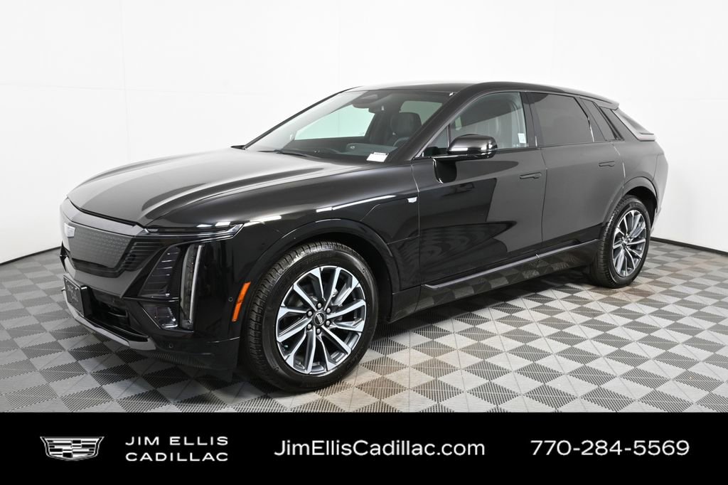 2024 Cadillac LYRIQ Sport 2