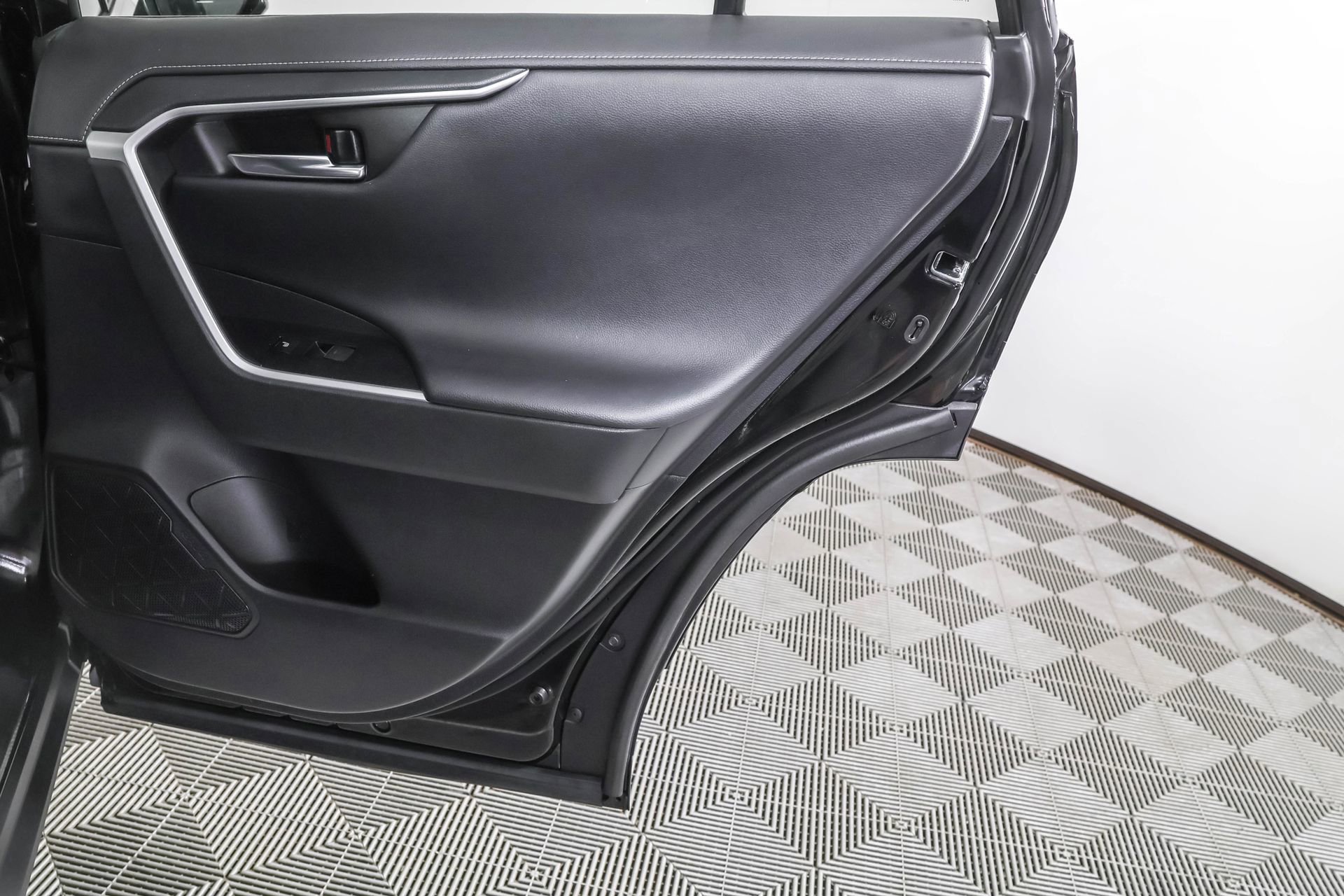 2022 Toyota RAV4 Hybrid Limited photo 31