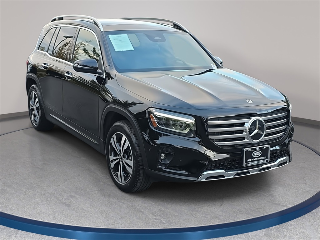 2025 Mercedes Benz GLB 250 4MATIC photo 2