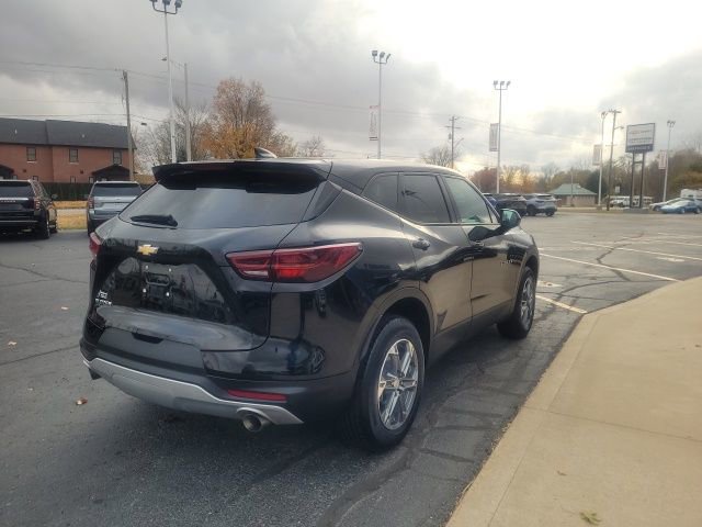 2024 Chevrolet Blazer 2LT photo 4
