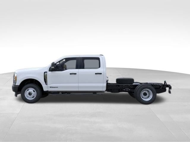 2026 Ford F-350 XL photo 3