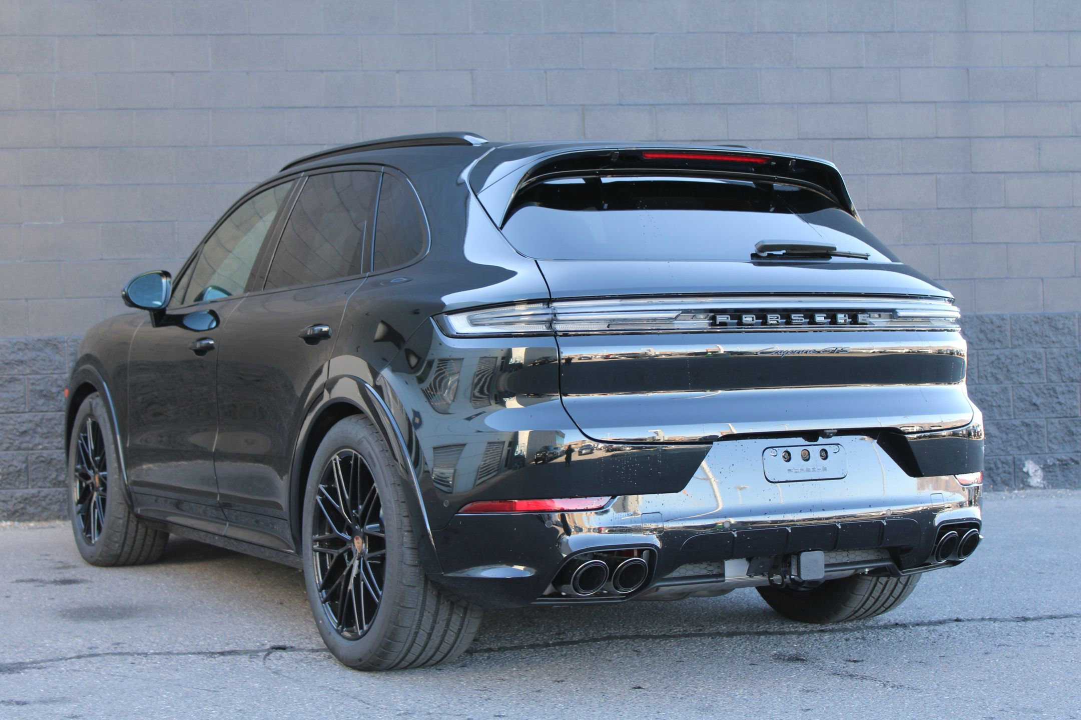 2026 Porsche Cayenne GTS photo 3