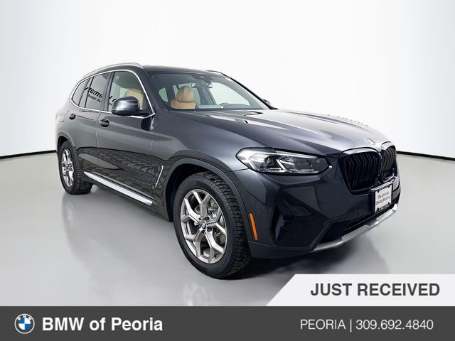 2022 BMW X3 30i's photo