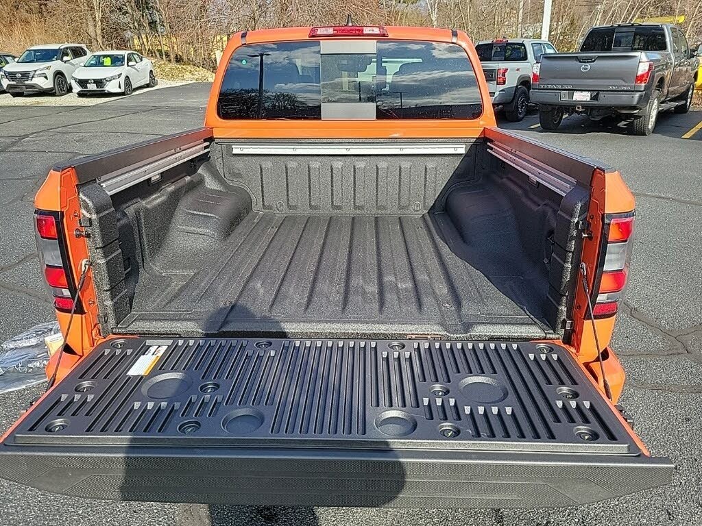 2025 Nissan Frontier PRO-4X photo 4