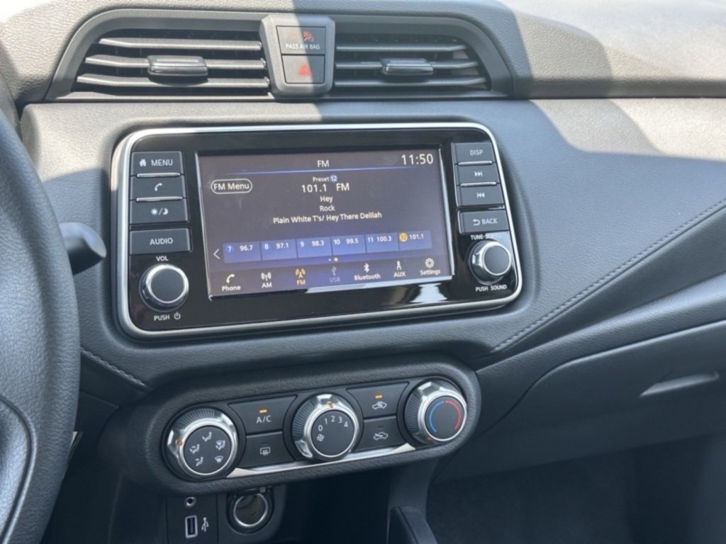2025 Nissan Versa S photo 12