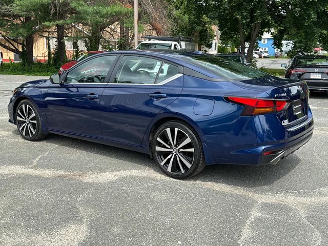2022 Nissan Altima 2.5 SR photo 5
