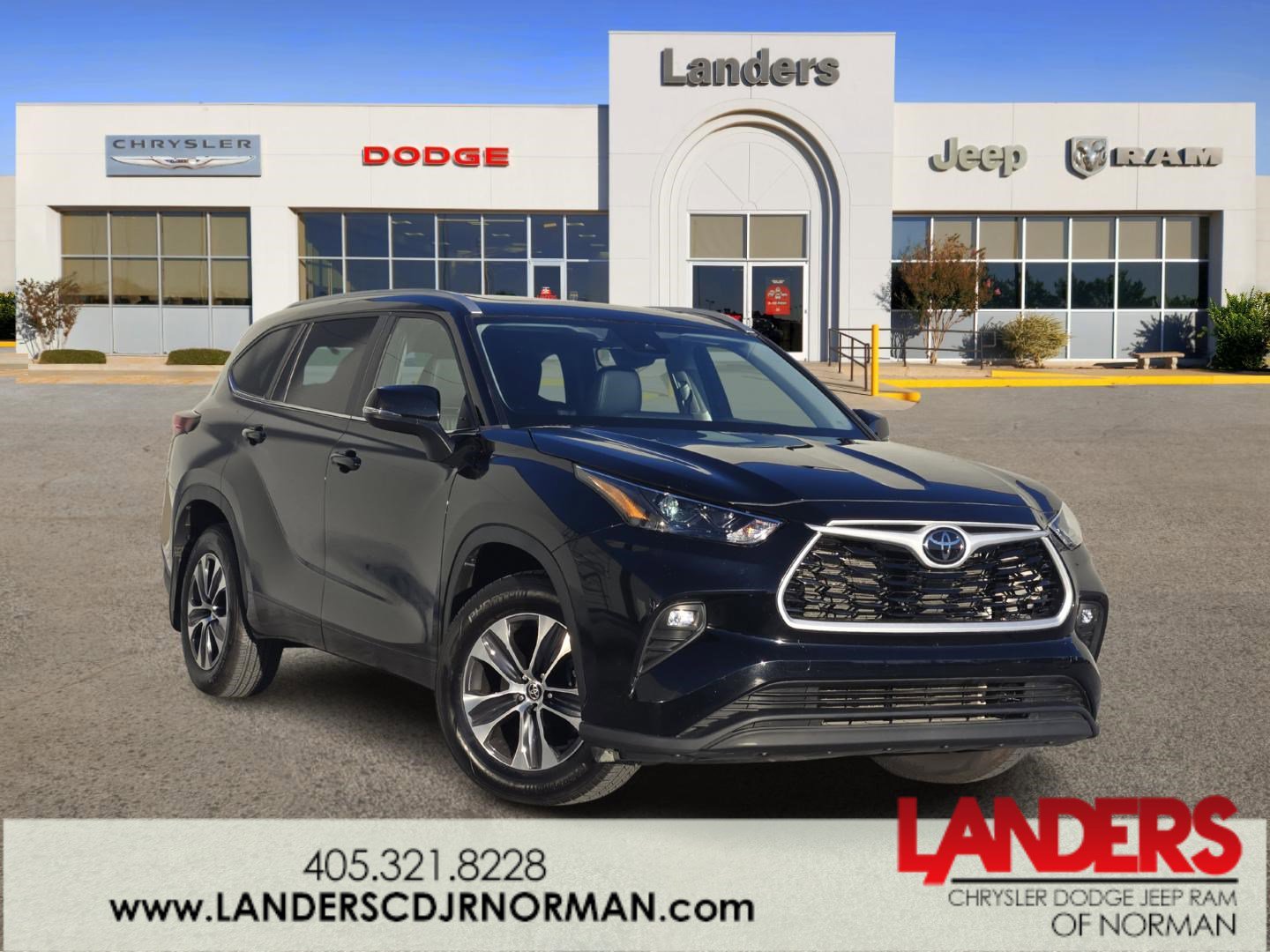 2024 Toyota Highlander XLE's photo