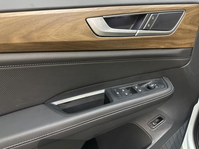 2026 Volkswagen Atlas SE Technology photo 10