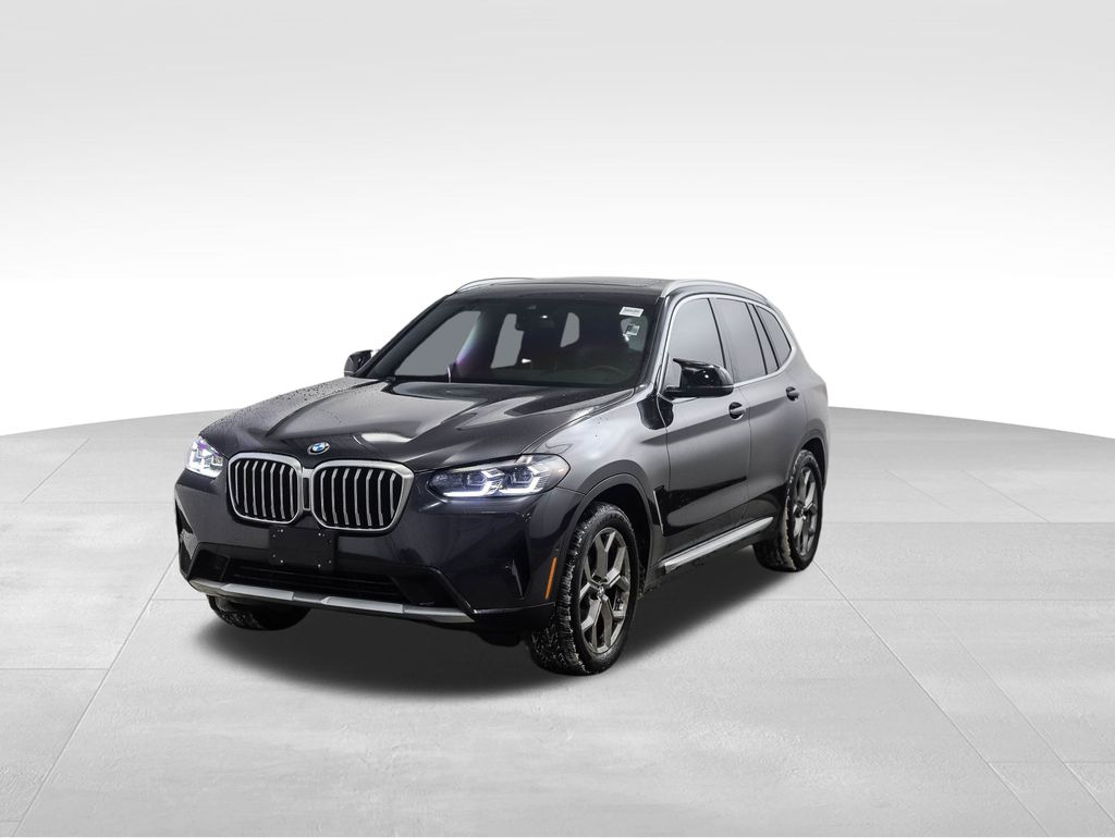 2022 BMW X3 30i's photo