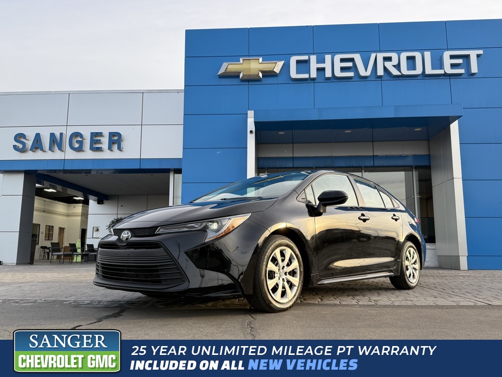 2024 Toyota Corolla LE's photo