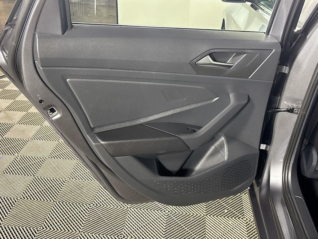 2024 Volkswagen Jetta 1.5T SE photo 18