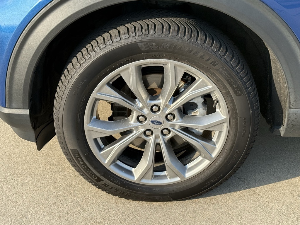 2022 Ford Explorer Limited photo 11